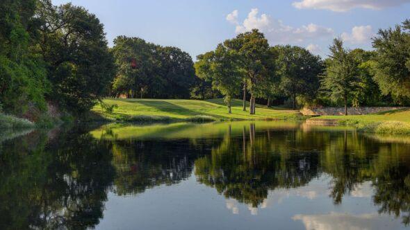 Lakeside Driving Range