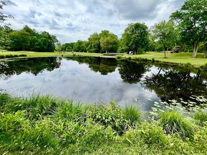 Pine Oaks Golf Course